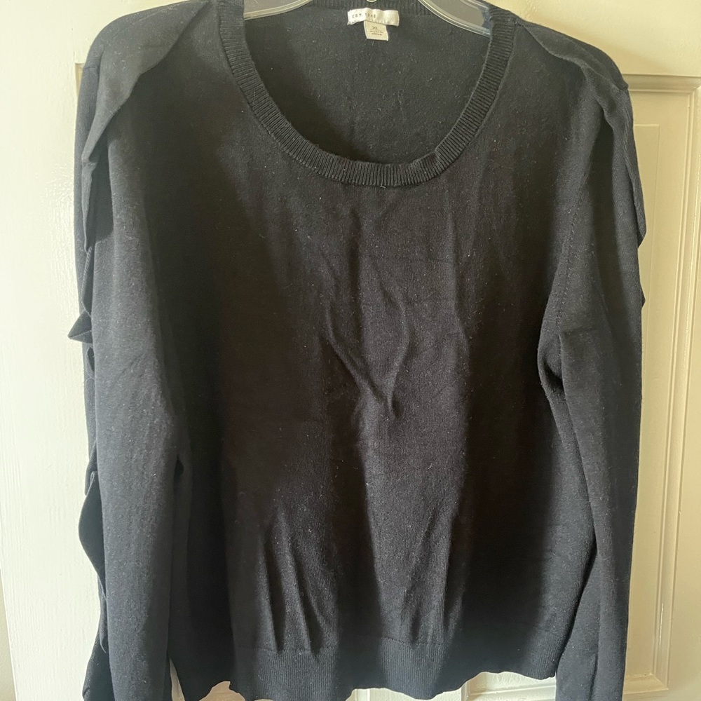 Super cute sweater!